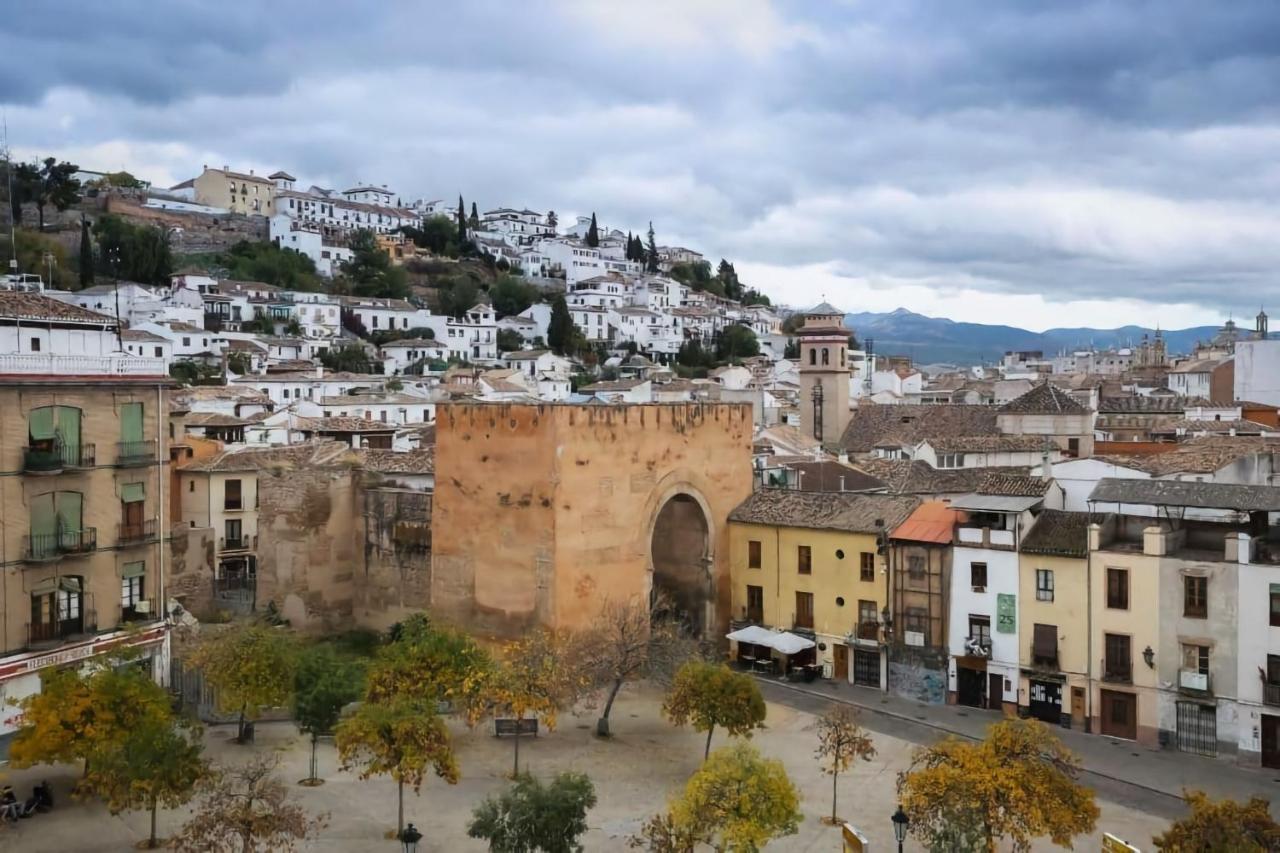 Sleep In Historic Puerta Elvira Apartamento Granada Exterior foto